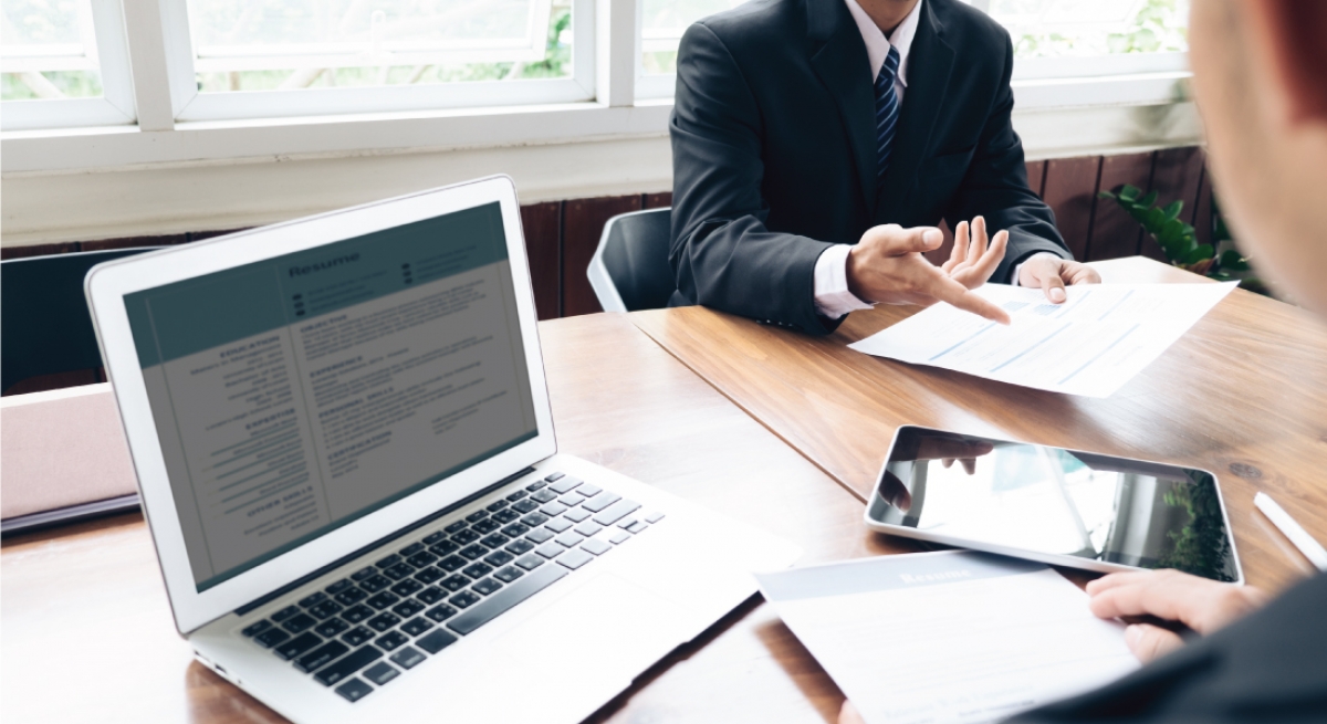 WSQ Develop Relationship with New Corporate Clients (SFw)
